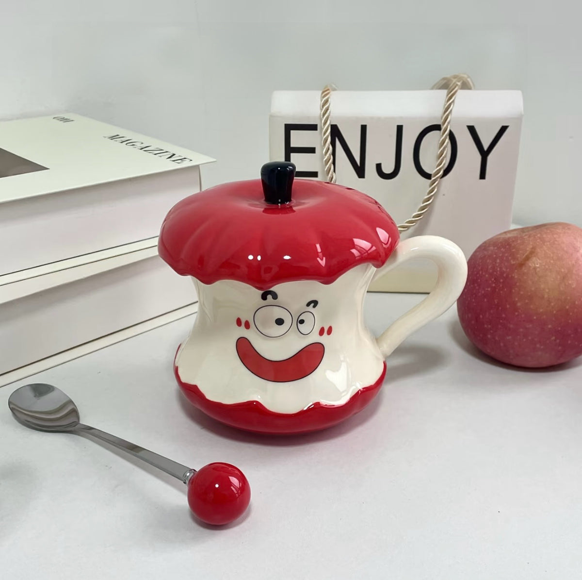 Funny & Cute Apple Mug with Lid and Spoon – Ceramic Coffee Cup, Birthday Gift for Her, Best Friend Gift Box