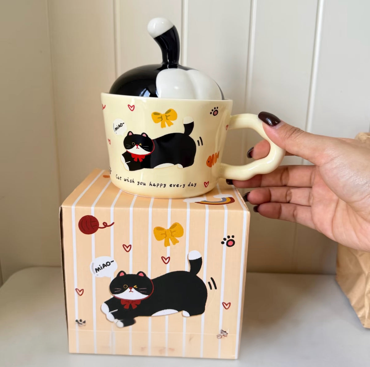 Cute Cat Ceramic Mug with Lid – Creative Coffee Cup, Birthday Gift for Her, Best Friend & Couples